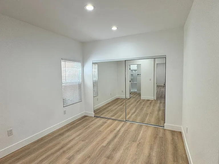 5201 E Anaheim Rd. — Photo 14