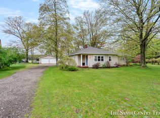 18715 W Spring Lake Rd, Spring Lake, MI 49456