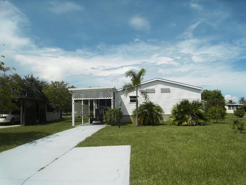 1st image of 896 Waterway Dr