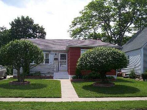 1st image of 161 Swalm St