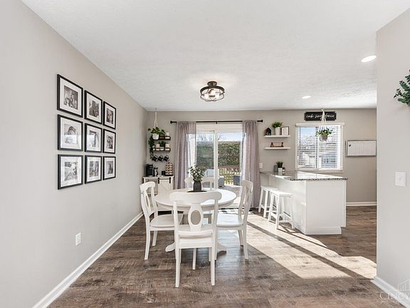 5th image of 7827 Stonehill Dr