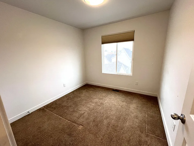 4652 W South Jordan Pkwy — Photo 31