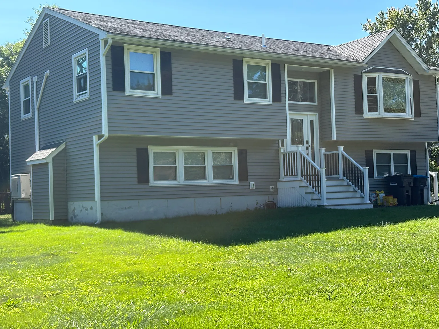3 bed, 2200 sqft, $3,500 — Photo 1