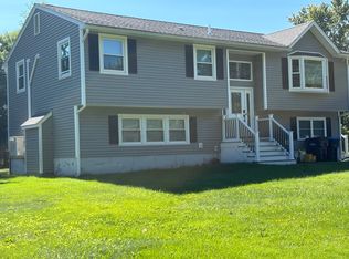 171 Chester Rd, Derry, NH 03038
