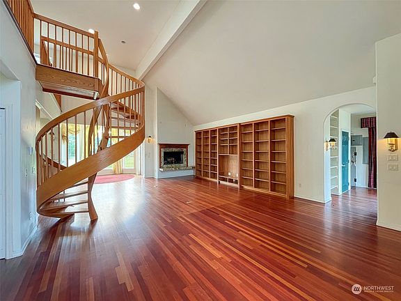 4th image of 5122 S Mountain Terrace Way