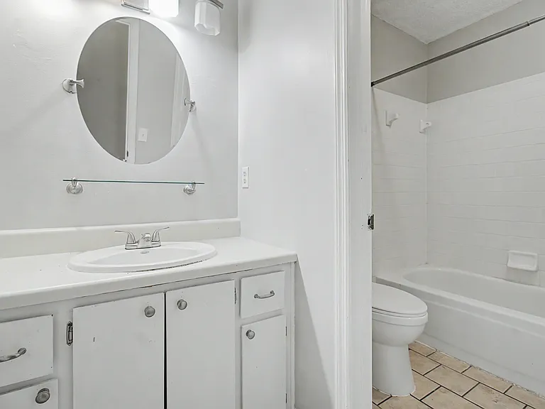 21 Pinewood Ln — Photo 14