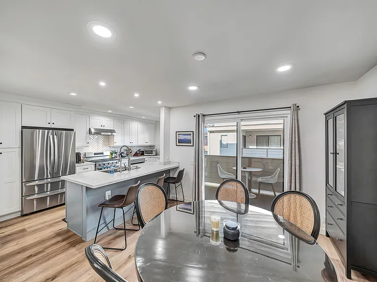 10231 Independence Ave — Photo 1