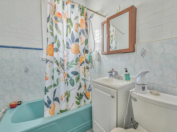 210 62nd Street image 18 of 22