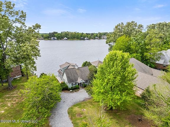 2nd image of 113 Northshore Point