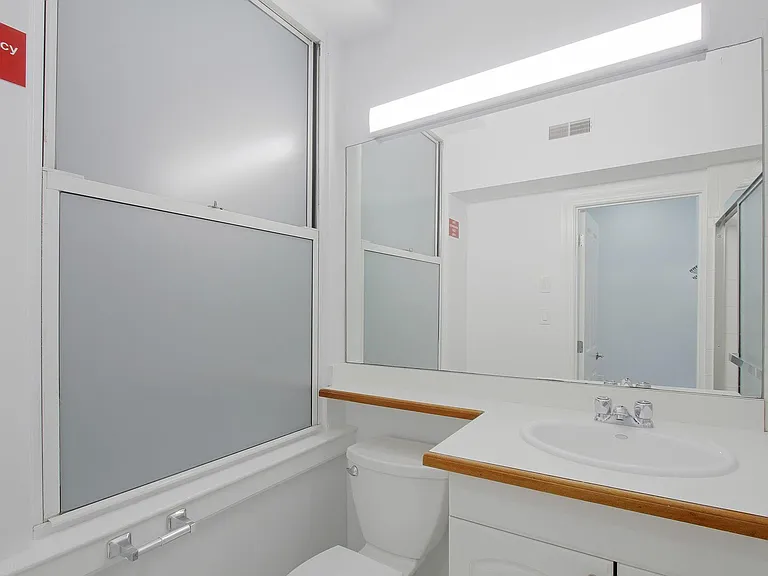 140 Boylston St #5 — Photo 9