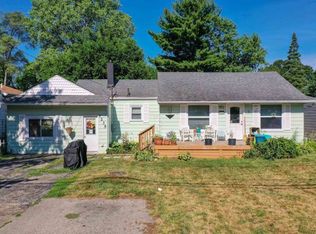 3235 Mills Acres St, Flint, MI 48506