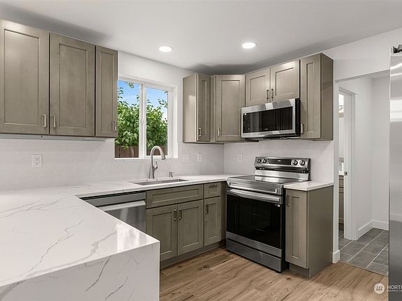 2nd image of 2206 179th Street Ct E