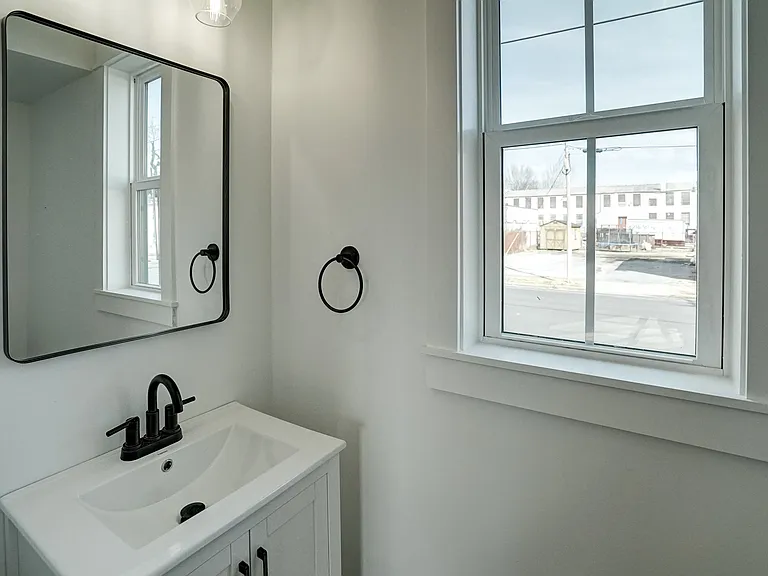 901 Commerce St #1 — Photo 15