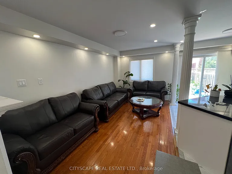 637 Dolly Bird Ln — Photo 5