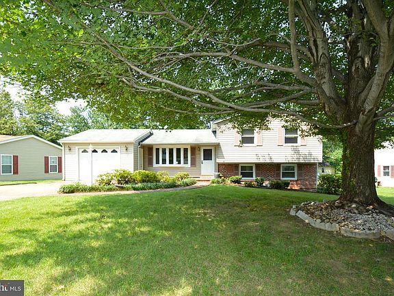 3rd image of 5730 La Vista Dr