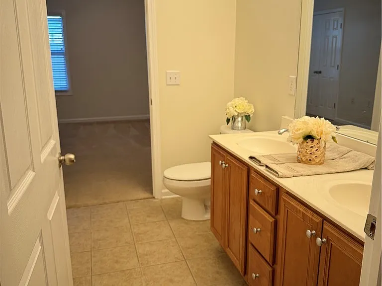 635 Marshtree Ln #206 — Photo 3