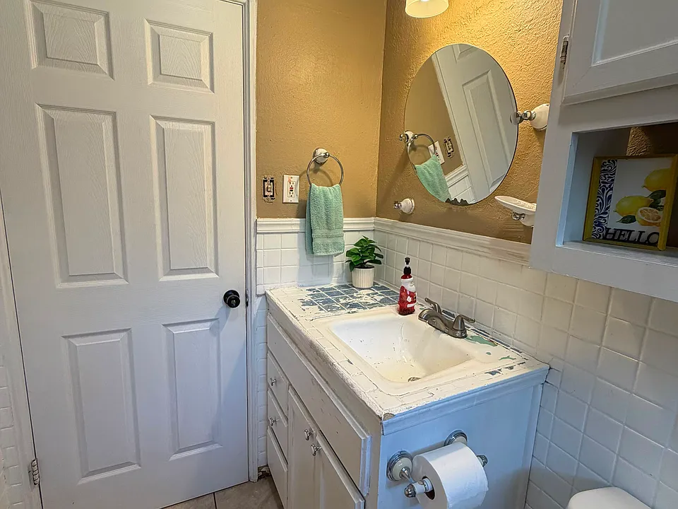 21 Westmont Cir