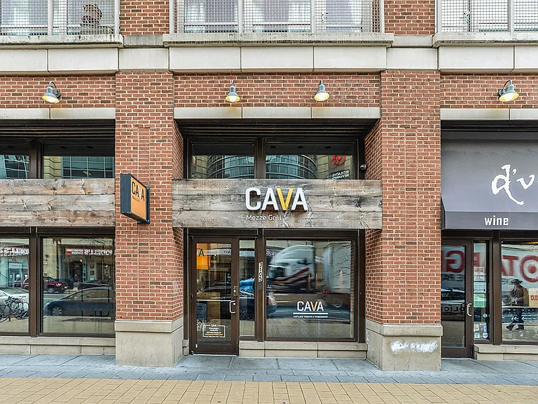 Restaurants and shopping in Columbia Heights, Washington DC