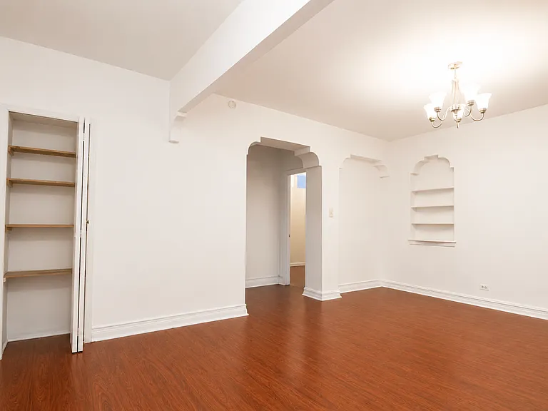 111 Albemarle Rd #D1 — Photo 3