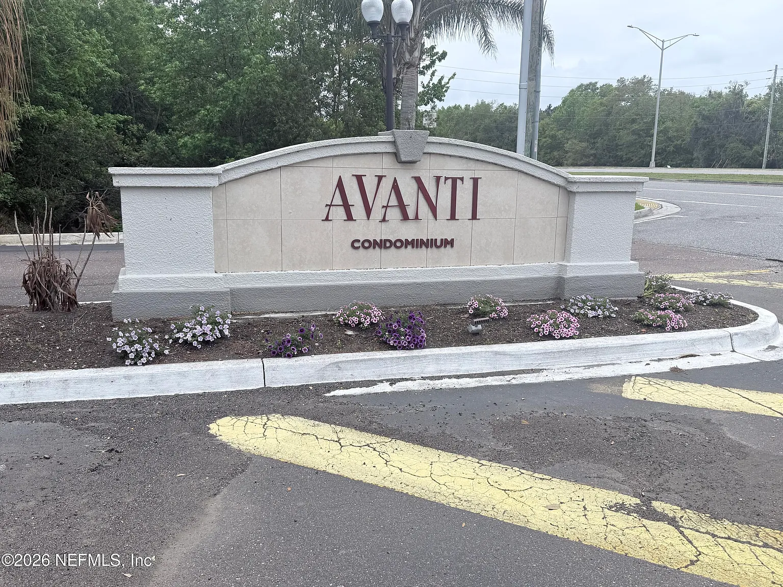 2 bed, 2.0 bath, 1077 sqft, $1,375 — Photo 1