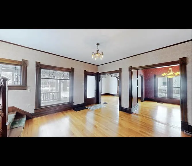 105 Lakeshore Dr NW — Photo 7