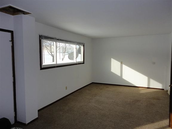 3rd image of 1617-1621 Jackson St