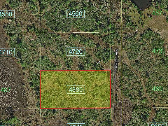 Close up of lots 4720 & 4880