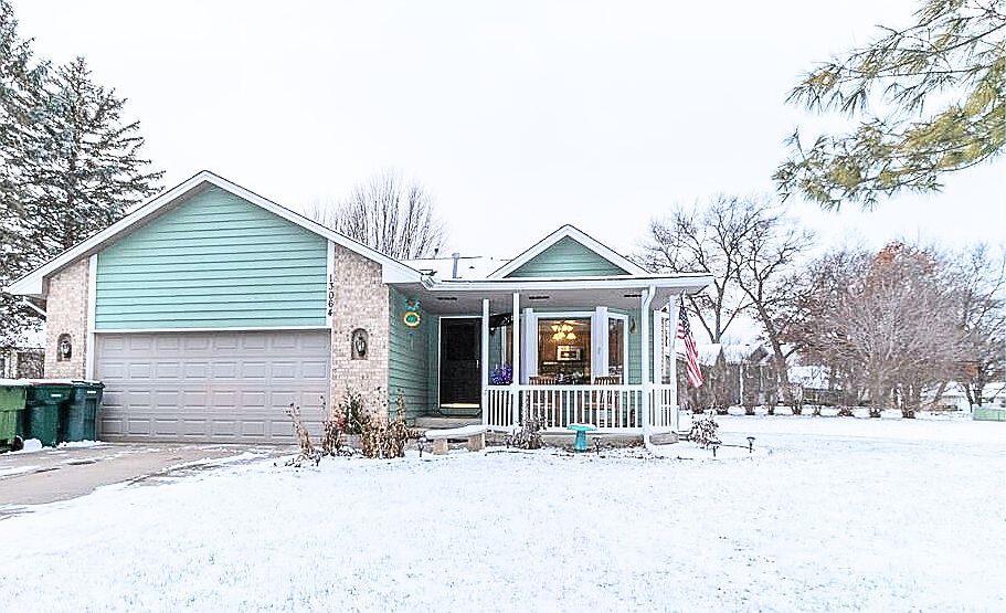 1st image of 13064 Isanti St NE