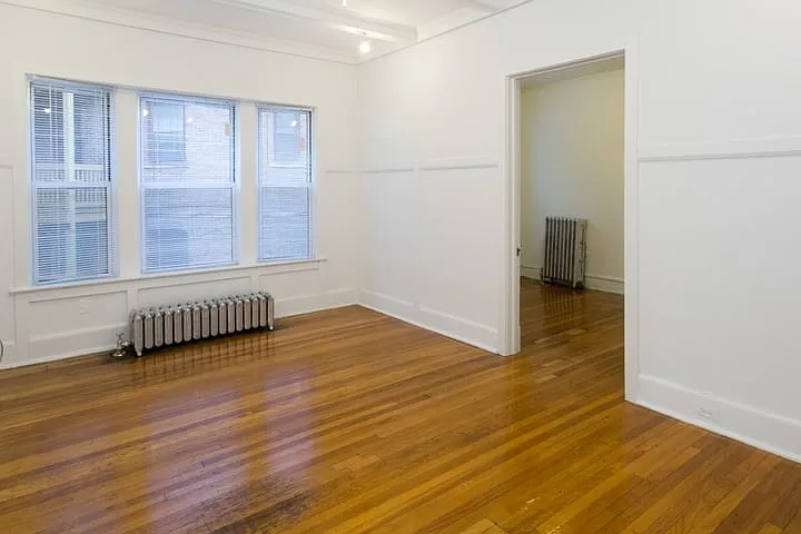 1358 E. 58th Street — Photo 22