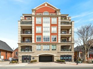445 Elizabeth St #201, Burlington, ON L7R 2L8