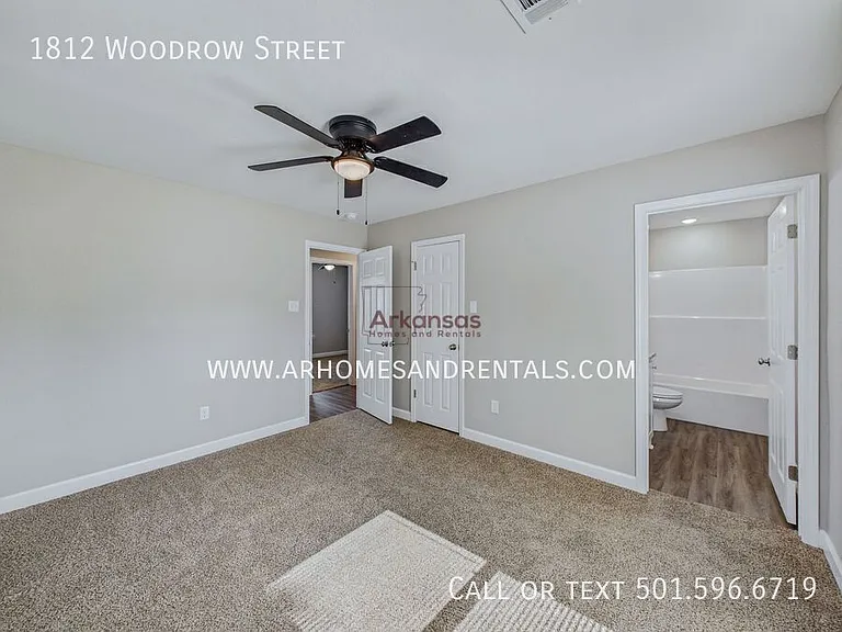 1812 S Woodrow St — Photo 8