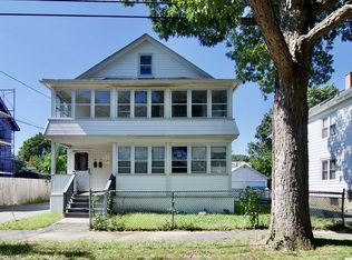 138-140 Carver St, Springfield, MA 01108