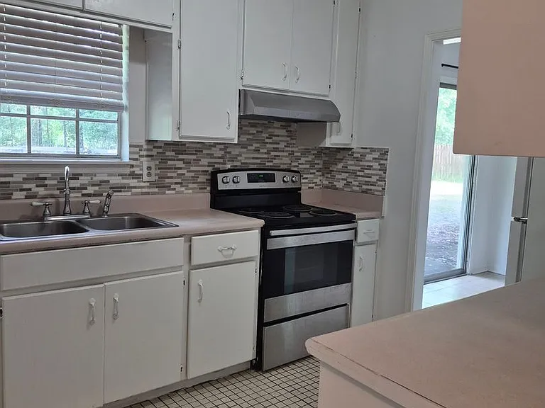 531 Ashmore Rd — Photo 11