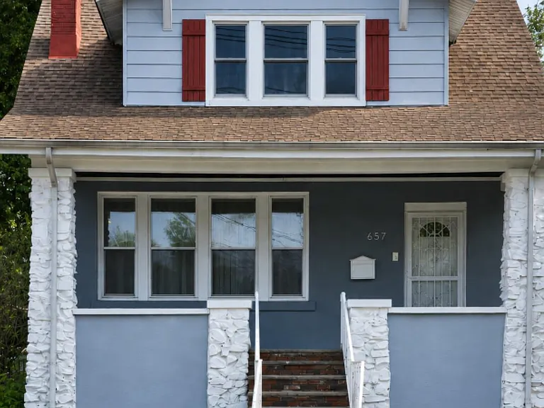 657 Amboy Ave — Photo 1