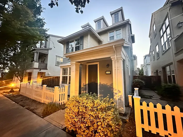 4490 Maybeck Ter — Photo 2