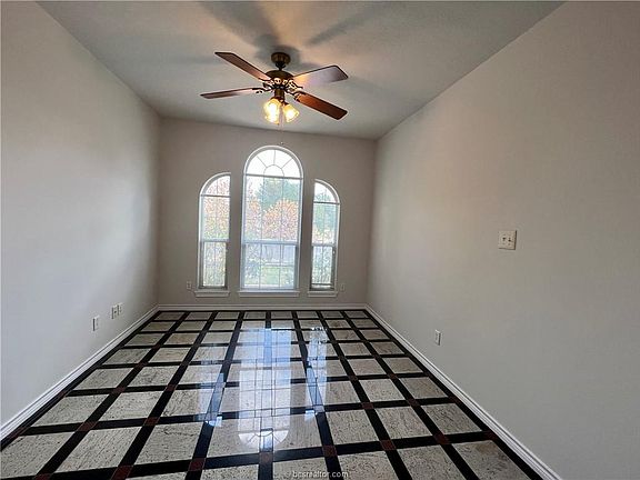 4th image of 3510 Graz Dr