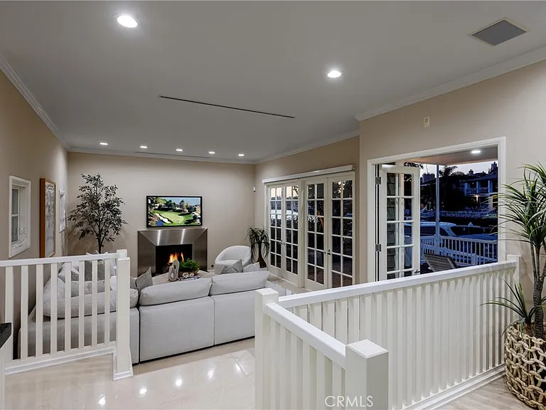 736 Harbor Island Dr — Photo 33