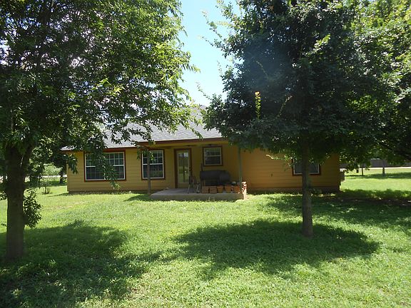 3rd image of 384 Keanahalululu Ln