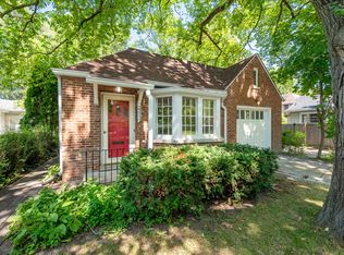 3313 Grant St, Evanston, IL 60201