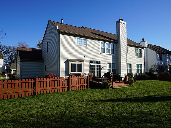 3rd image of 1148 Williamsburg Cir