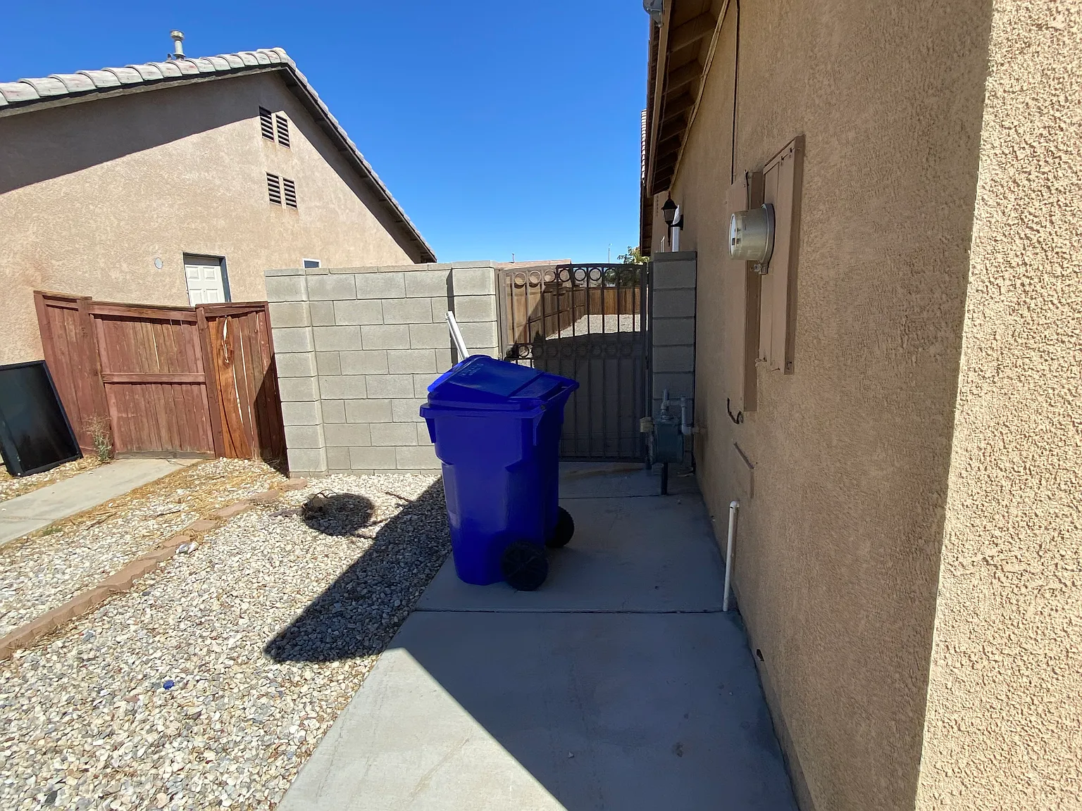 5 bed, 1580 sqft, $2,200 — Photo 3