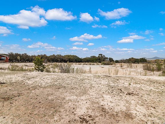 4th image of 179 Pvt Rd 3830