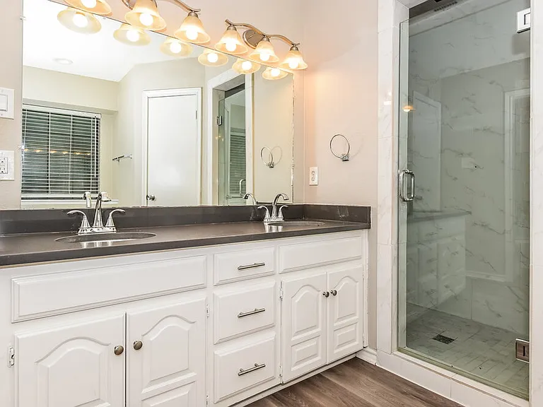 504 N Winding Oaks Dr — Photo 11