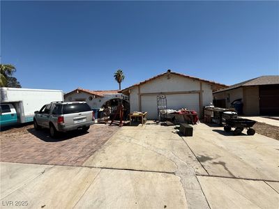 6271 Explorer Dr, Las Vegas, NV, 89103