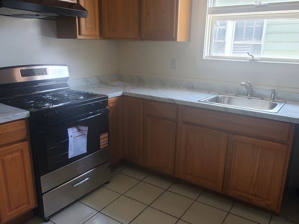 378 E 26th St FLOOR 2