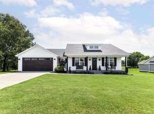 220 John Purdom Dr, Almo, KY 42020