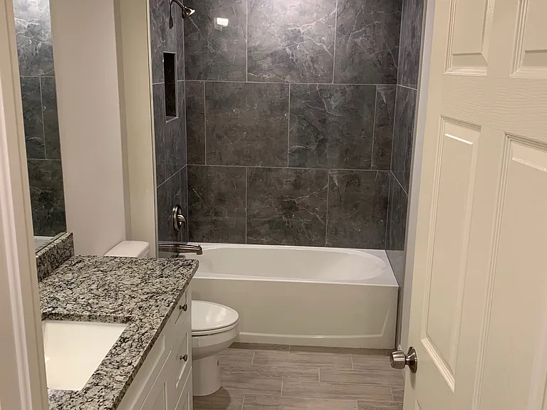 3827 SW 9th Ave #3827 — Photo 14