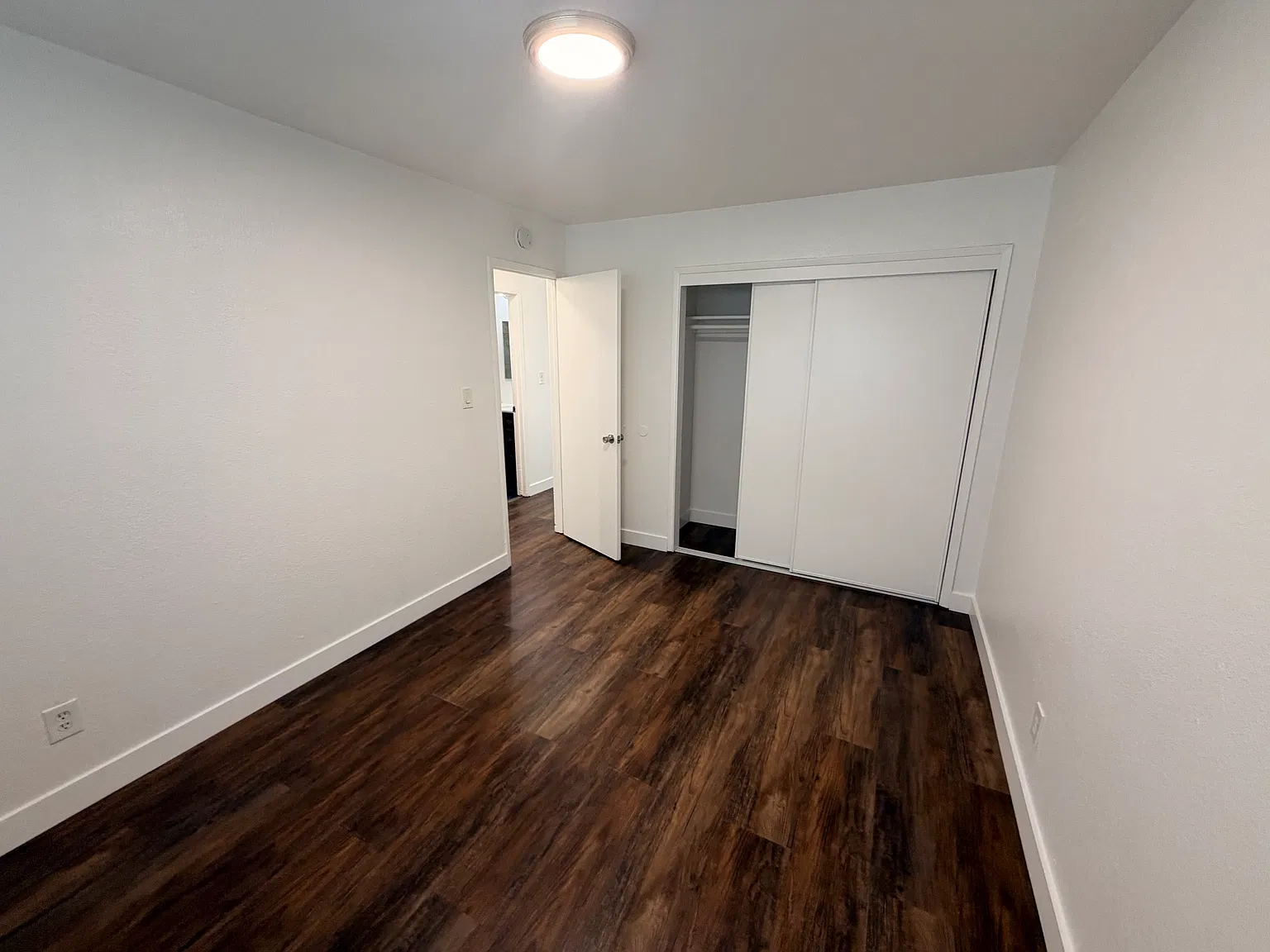 812 Delaware St — Photo 4