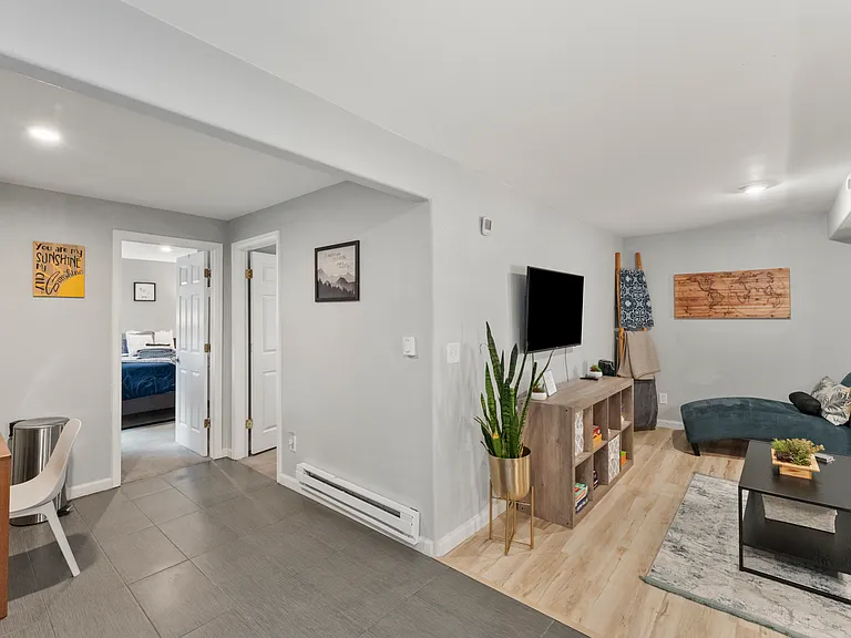 216 N 7th St #B — Photo 10
