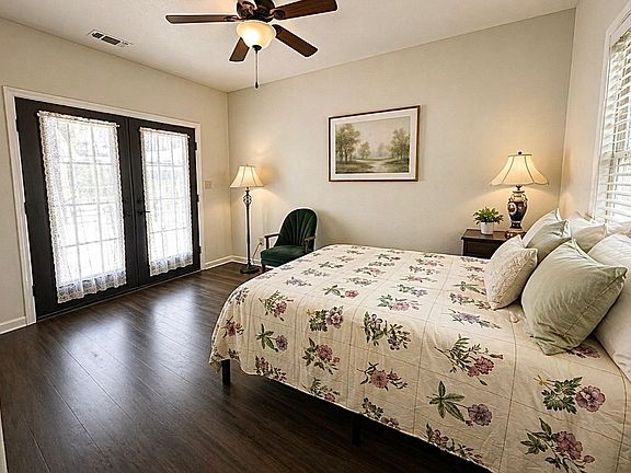 4th image of 102 Palmer Dr